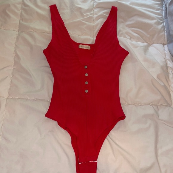Red Low-cut Bodysuit - Picture 1 of 3